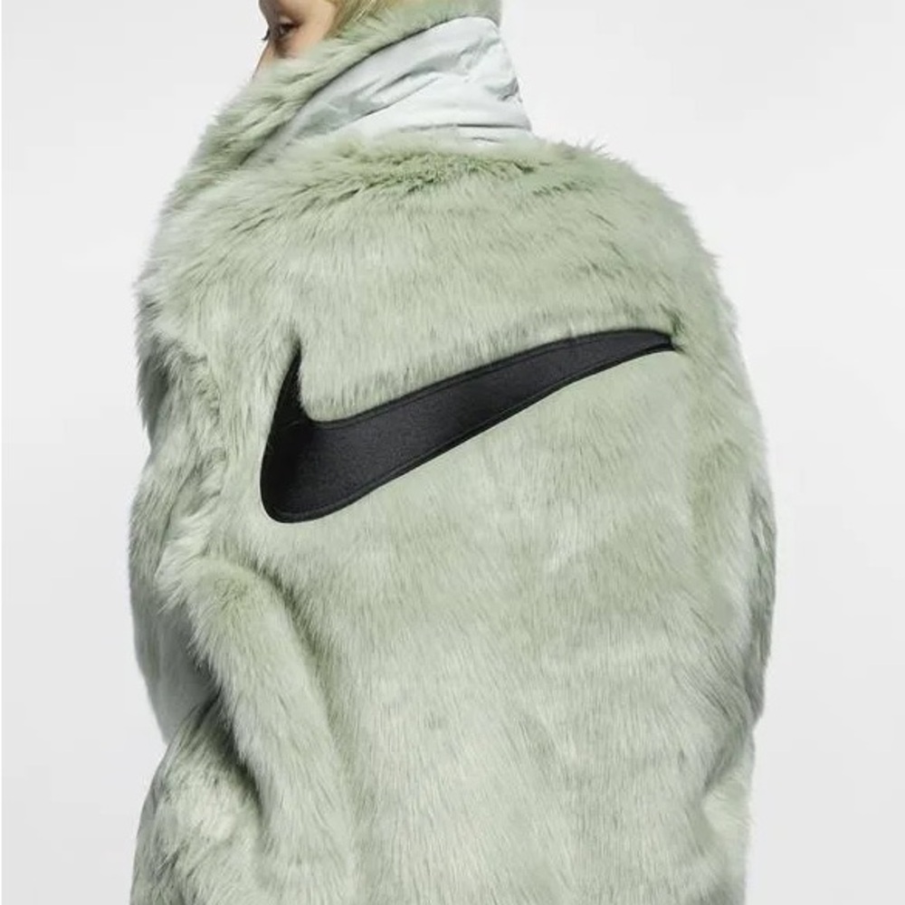 Nike x Ambush Womens Reversible Faux Fur Coat Jade Horizon Black